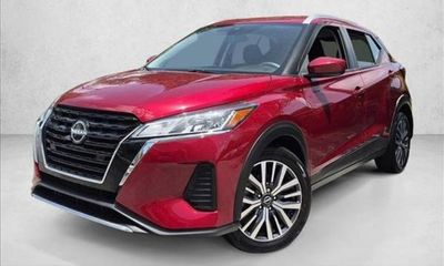2023 Nissan Kicks SV