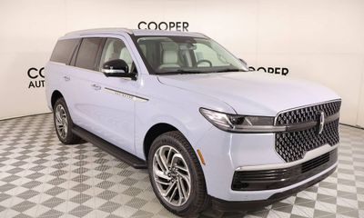 2026 Lincoln Navigator Premier