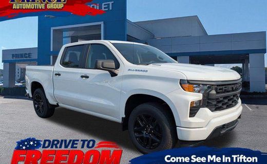 2026 Chevrolet Silverado Custom