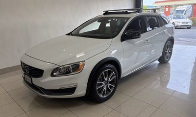 2016 Volvo V60CC SV35 Platinum