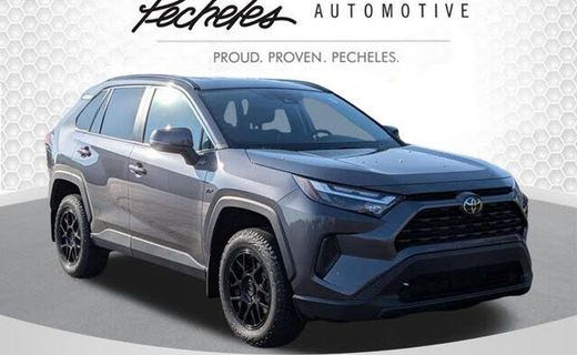 2025 Toyota RAV4 XLE