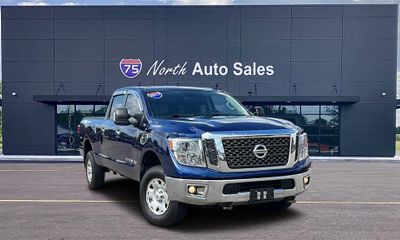 2017 Nissan Titan SV