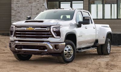 2024 Chevrolet Silverado HD LT