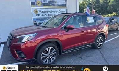 2023 Subaru Forester Limited ES Navi