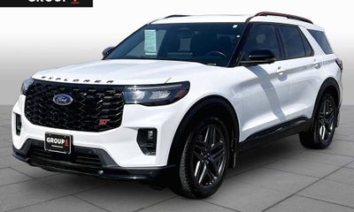 2025 Ford Explorer ST