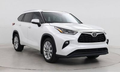 2022 Toyota Highlander Limited