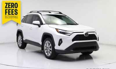 2025 Toyota RAV4 XLE Premium