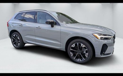 2026 Volvo XC60 Plus Dark