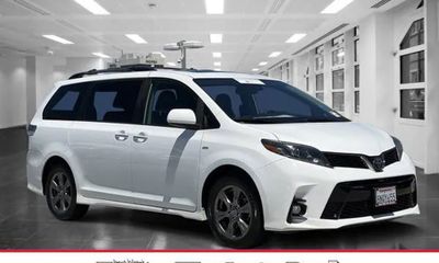 2020 Toyota Sienna S Grade