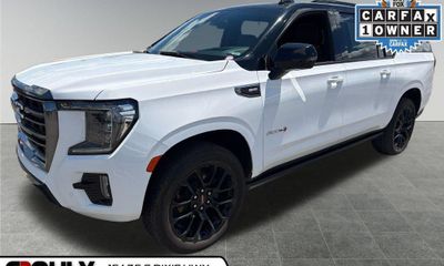 2023 GMC Yukon XL AT4