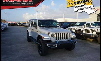 2023 Jeep Wrangler Sahara 4XE