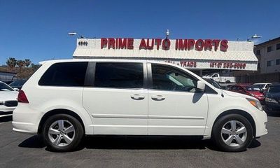 2010 Volkswagen Routan SE