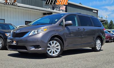 2013 Toyota Sienna LE