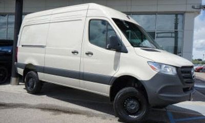 2025 Mercedes-Benz Sprinter 907 VS30