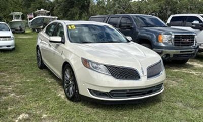 2015 Lincoln MKS Sedan