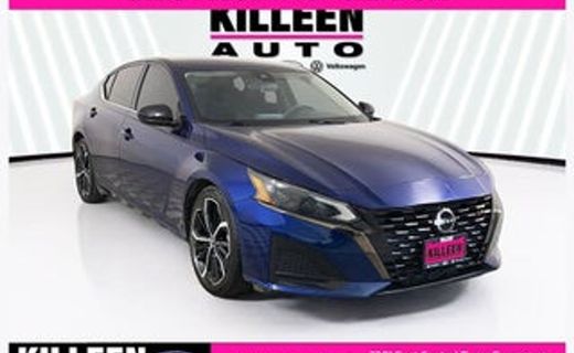 2023 Nissan Altima SR