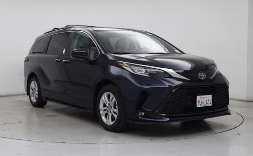 2023 Toyota Sienna XSE