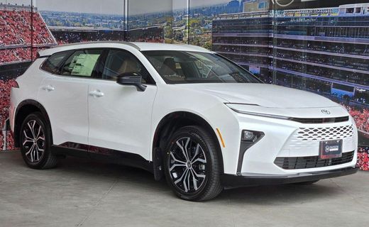 2026 Toyota Crown Signia Limited