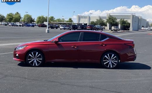 2021 Nissan Altima SR