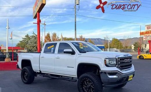 2018 GMC Sierra SLE