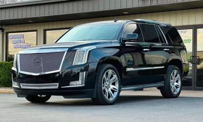 2015 Cadillac Escalade Standard
