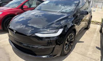 2023 Tesla Model X