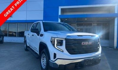 2024 GMC Sierra Denali