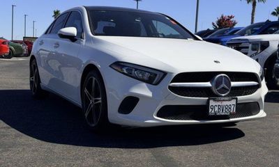 2022 Mercedes-Benz A-Class A220