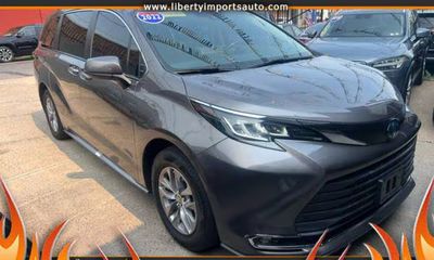 2022 Toyota Sienna XLE
