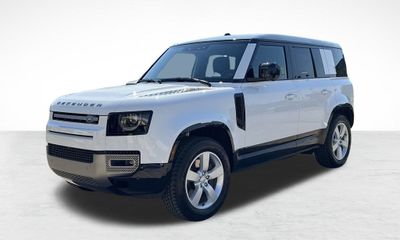 2025 Land Rover Defender 110 SE
