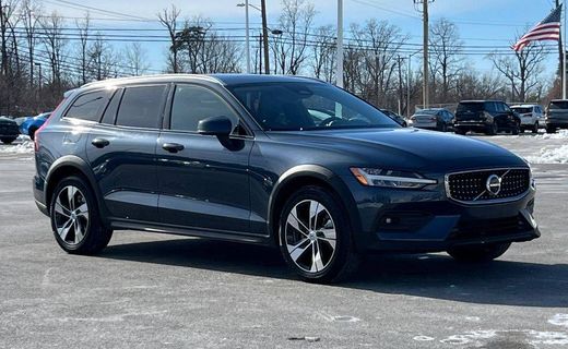2024 Volvo V60CC Plus