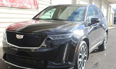2021 Cadillac XT6 Sport