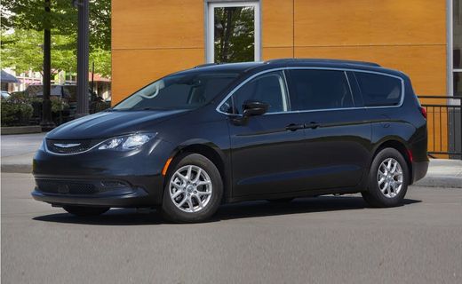 2021 Chrysler Voyager L