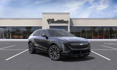 2025 Cadillac Lyriq Sport 1
