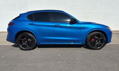 2022 Alfa Romeo Stelvio TI