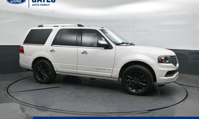 2016 Lincoln Navigator Select