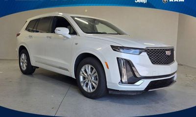 2023 Cadillac XT6 Luxury