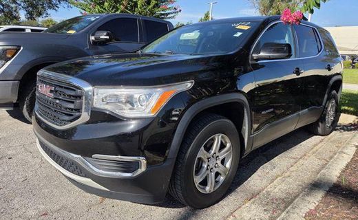 2019 GMC Acadia SLE 1