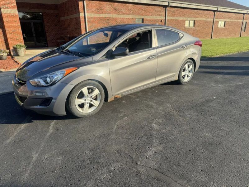 2011 Hyundai Elantra — a typically priced live listing