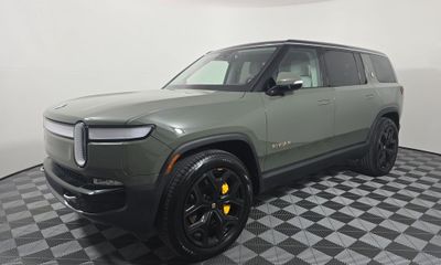 2023 Rivian R1S Launch Edition