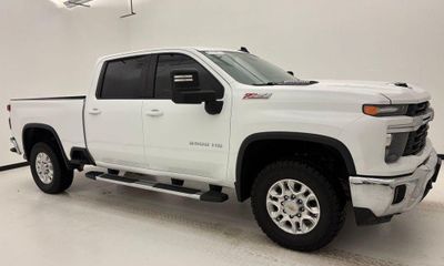 2025 Chevrolet Silverado HD LT