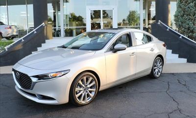 2025 Mazda MAZDA3 Preferred Package