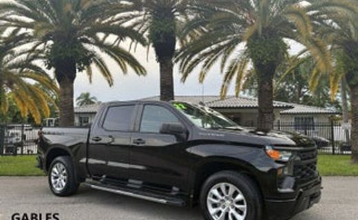 2022 Chevrolet Silverado Custom