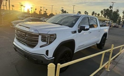 2024 GMC Sierra SLT