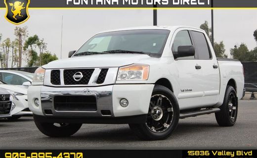 2013 Nissan Titan SV