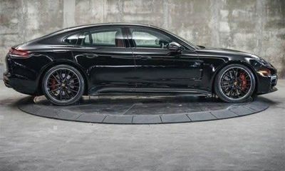 2021 Porsche Panamera GTS