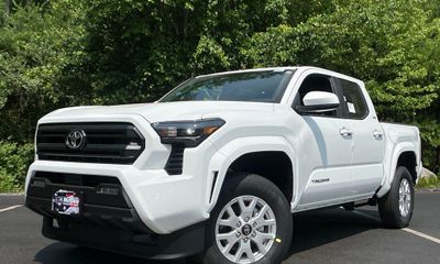 2026 Toyota Tacoma SR5