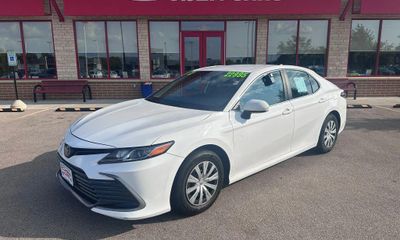 2022 Toyota Camry LE