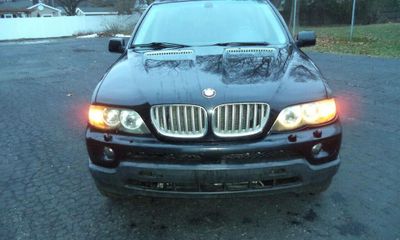 2005 BMW X5 4 4I