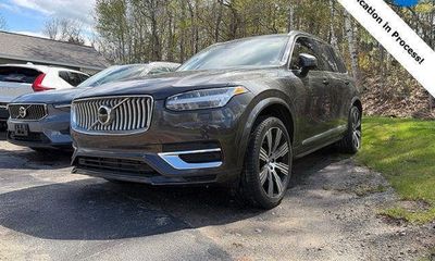 2024 Volvo XC90 Plus Bright